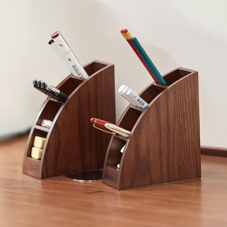 TJR-133, Pen Holder