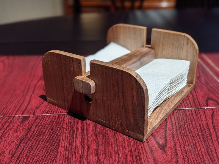 TJR-140, Wooden Tissue Holder